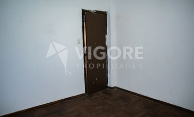 Casa en alquiler c/ cochera en Burzaco