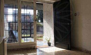 Casa en venta c/ cochera en Burzaco