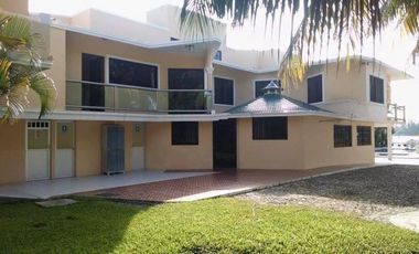 EDIFICIO  EN VENTA O RENTA  SOBRE EL RÍO Y BOULEVARD A LA PLAYA