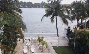 EDIFICIO  EN VENTA O RENTA  SOBRE EL RÍO Y BOULEVARD A LA PLAYA