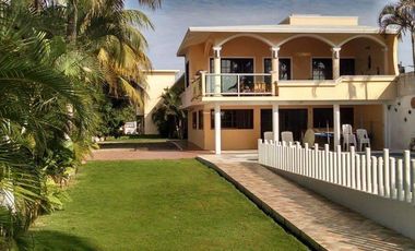 EDIFICIO  EN VENTA O RENTA  SOBRE EL RÍO Y BOULEVARD A LA PLAYA