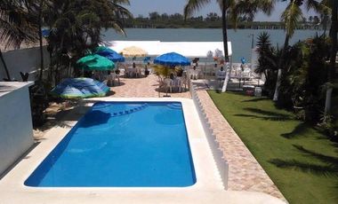 EDIFICIO  EN VENTA O RENTA  SOBRE EL RÍO Y BOULEVARD A LA PLAYA