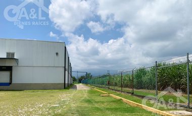 Terreno Nave industrial  y Oficinas en  Venta en la Orduña Coatepec