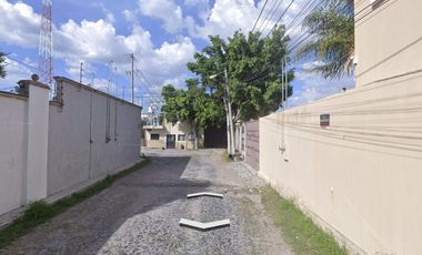 Terreno en coto, 402 M2, a 3 minutos de Plaza 