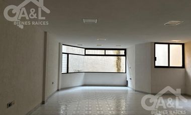 Edificio Comercial en  Venta Ubicado en Avenida Principal