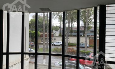 Edificio Comercial en  Venta Ubicado en Avenida Principal