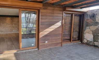 Maravillosa casa con Laguna, lujo y naturaleza