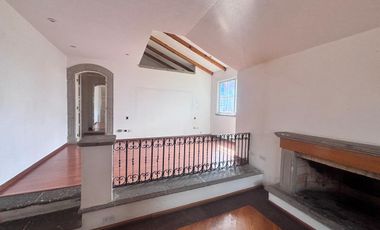 Casa en renta en la Calera con exclusiva ubicación