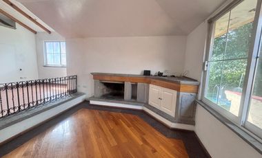 Casa en renta en la Calera con exclusiva ubicación