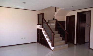 CASA EN RENTA EN CUAUTLANCINGO, CERCA DE PERIFERICO. FRACCIONAMIENTO URBALIA