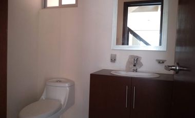 CASA EN RENTA EN CUAUTLANCINGO, CERCA DE PERIFERICO. FRACCIONAMIENTO URBALIA