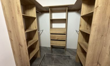 CASA EN ARRIENDO UBICADA EN ENVIGADO SECTOR ALCALA