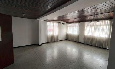 CASA EN ARRIENDO/ZONA CENTRO/ ARMENIA