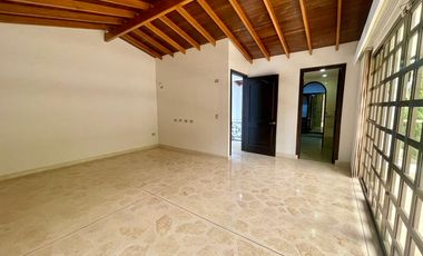 CASA EN VENTA UBICADA EN SABANETA SECTOR LA DOCTORA