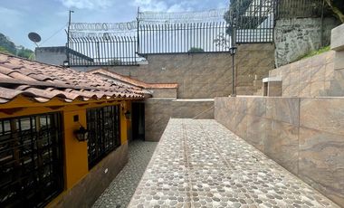 CASA EN VENTA UBICADA EN SABANETA SECTOR LA DOCTORA