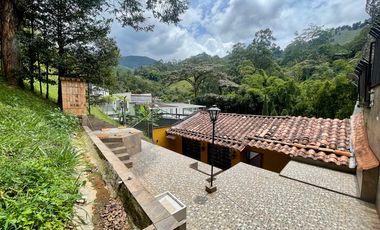 CASA EN VENTA UBICADA EN SABANETA SECTOR LA DOCTORA