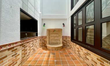 CASA EN VENTA UBICADA EN SABANETA SECTOR LA DOCTORA