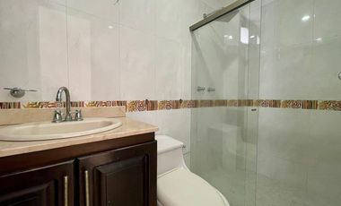CASA EN VENTA UBICADA EN SABANETA SECTOR LA DOCTORA