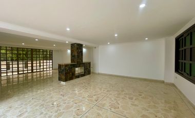 CASA EN VENTA UBICADA EN SABANETA SECTOR LA DOCTORA