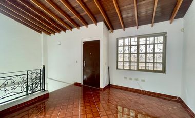 CASA EN VENTA UBICADA EN SABANETA SECTOR LA DOCTORA