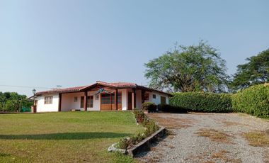 CASA CAMPESTRE EN ARRIENDO VEREDA PALERMO/ NEIRA