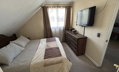 SE RECIBEN OFERTAS. Venta Hermosa Casa familiar de 3 pisos con 5D en Jardín Alto