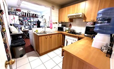 SE RECIBEN OFERTAS. Venta Hermosa Casa familiar de 3 pisos con 5D en Jardín Alto