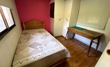 SE RECIBEN OFERTAS. Venta Hermosa Casa familiar de 3 pisos con 5D en Jardín Alto