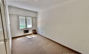 Casa en venta 6 ambientes con jardin y pileta