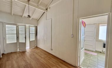 Casa en venta 6 ambientes con jardin y pileta