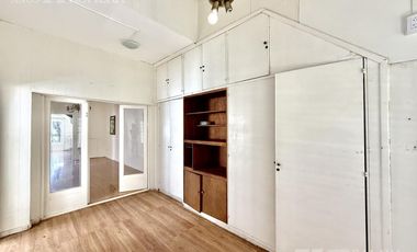 Casa en alquiler 6 ambientes con jardin y pileta