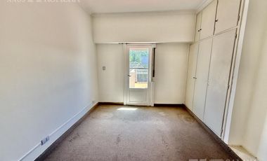 Casa en venta 6 ambientes con jardin y pileta