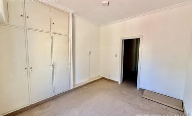 Casa en venta 6 ambientes con jardin y pileta