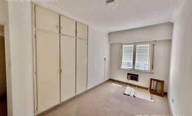 Casa en venta 6 ambientes con jardin y pileta