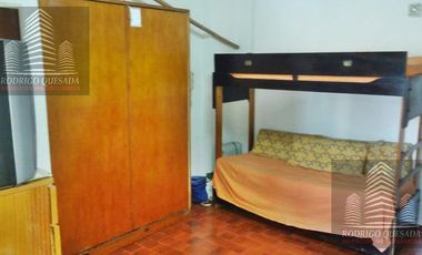 Practico mono ambiente a metros del mar