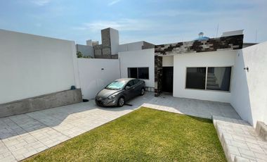 CASA EN VENTA 3 DE MAYO PARA AMPLIAR