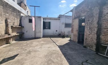 Casa de 3 ambientes en Quilmes Oeste