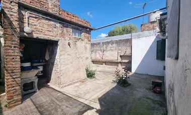 Casa de 3 ambientes en Quilmes Oeste