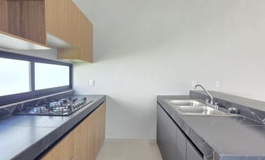 CASA EN VENTA DE 2 PLANTAS, 2 RECÁMARAS, 1.5 BAÑOS, COCHERA PARA 2 AUTOS