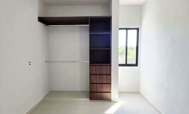 CASA EN VENTA DE 2 PLANTAS, 2 RECÁMARAS, 1.5 BAÑOS, COCHERA PARA 2 AUTOS