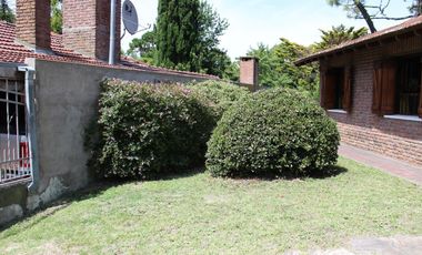 Casa en venta - 1 Dormitorio 1 Baño - 90Mts2 - Villa Gesell