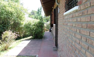 Casa en venta - 1 Dormitorio 1 Baño - 90Mts2 - Villa Gesell