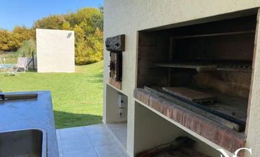 Casa en venta en Costa Esmeralda 4 dormitorios