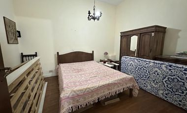 chalet de 5 dormitorios en Barrio Parque Bernal