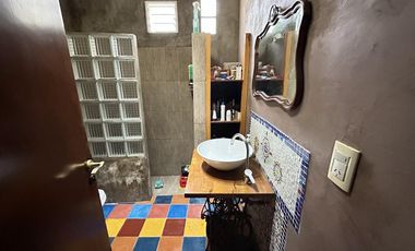 chalet de 5 dormitorios en Barrio Parque Bernal