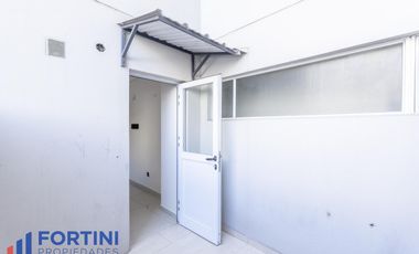Venta de Departamento 3 ambientes con Patio Villa Ballester