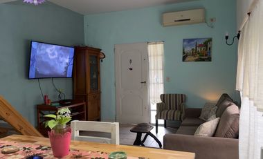 Venta Casa  Escobar Garin  Centro 5 ambientes 4 dormitorios Jardin garage quincho