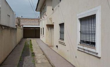 MUY LINDO DUPLEX CON COCHERA CUBIERTA!!! Reconquista 571, Mte. Grande.-