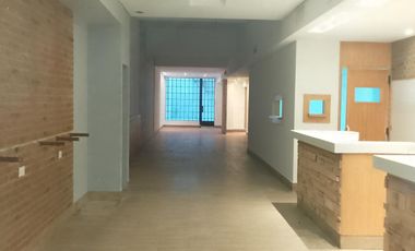 ALQUILER DE IMPECABLE LOCAL GASTRONOMICO