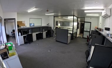 BODEGA COMERCIAL CON OFICINA EN VENTA EN COL. DEL MAESTRO